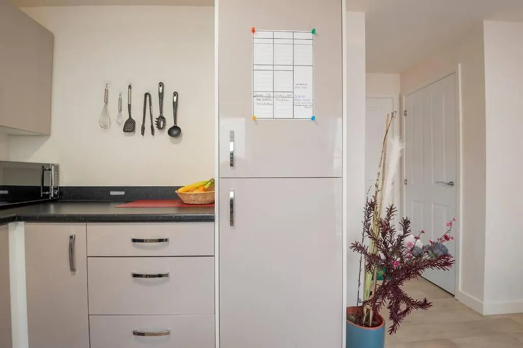 Hemsworth Homestay With Double Bedroom And Private Bathroom